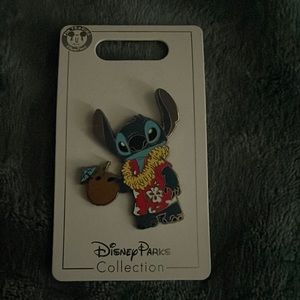 Lily and stitch Hawaii limited edition *DISNEY PARK COLLECTION*